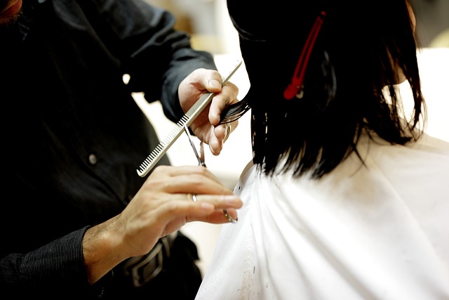 The Importance of Regular Haircuts for Women!